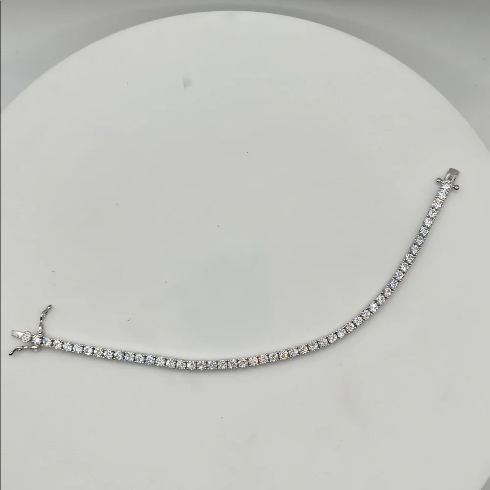 191. White Gold Plated Bracelet with Triple A CZ Crystals 6 1/2”